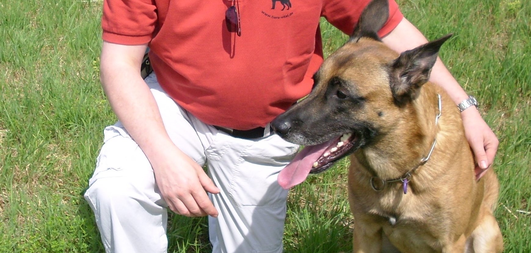 Hundetrainer Peter Groh mit seinem Hund.