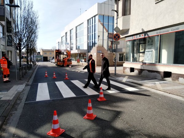 Fußgängerüberweg Galeriepassage_Markierung fertig.jpg
