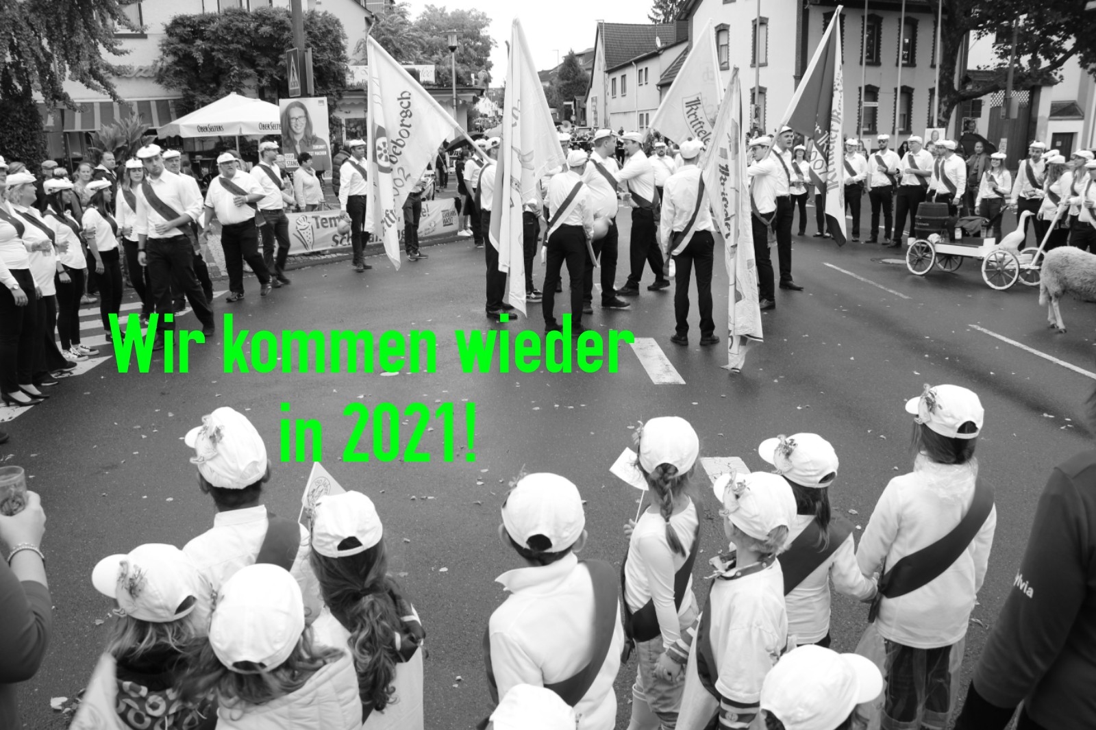 Ein Schwarz-Weiß-Bild von der letzten Kerb mit der Aufschrift: Wir kommen wieder 2021!