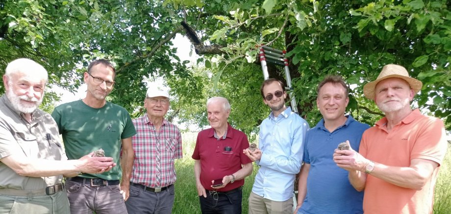 Das Team mit Steinkäuzchen.