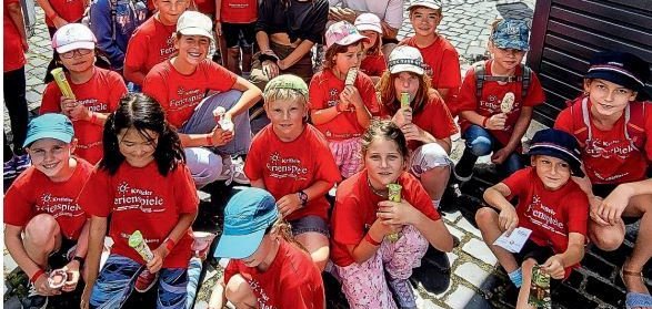 Das Cover der Ferienspielbroschüre 2025.