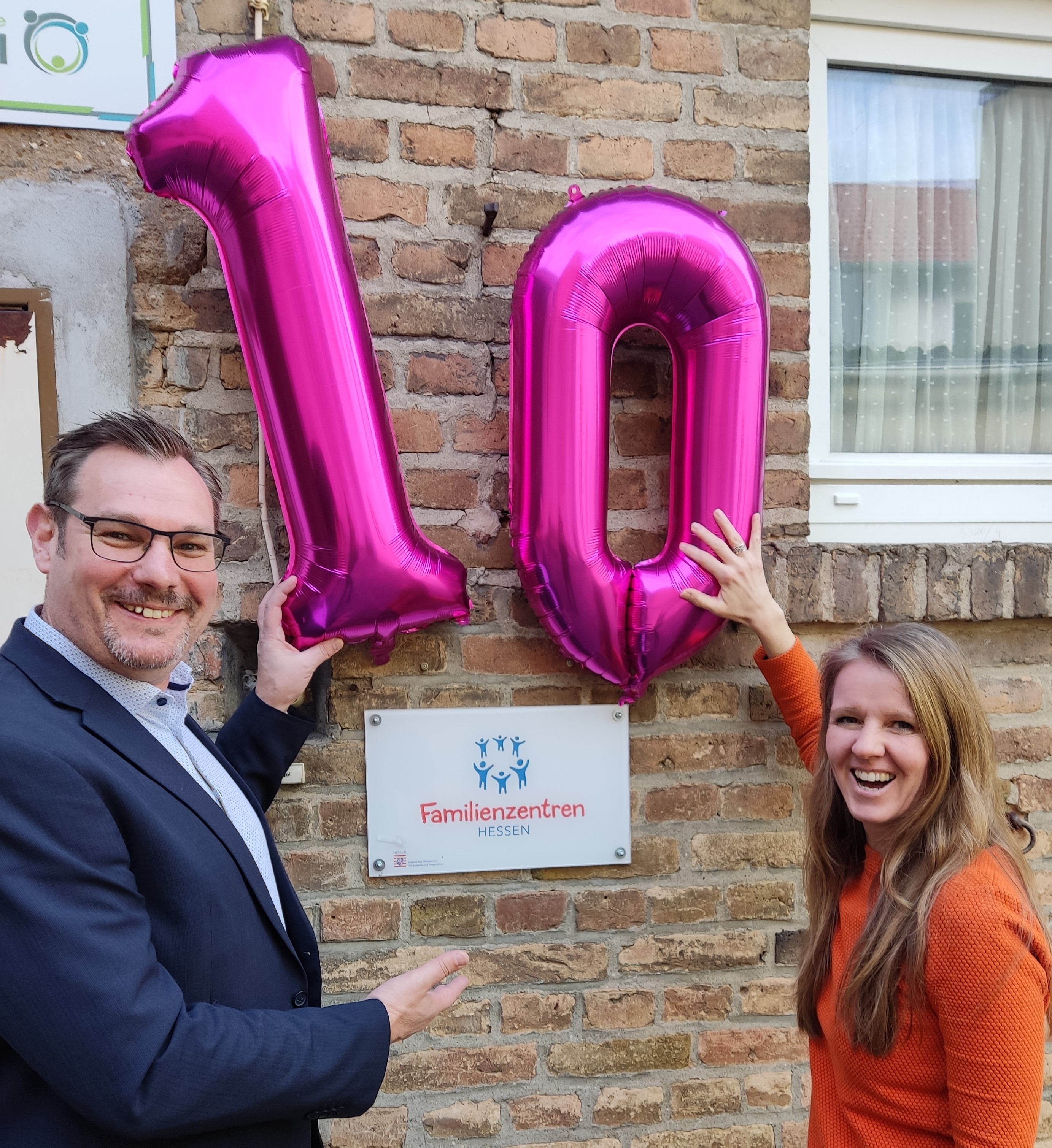 Seitz und Rauh mit Luftballons.