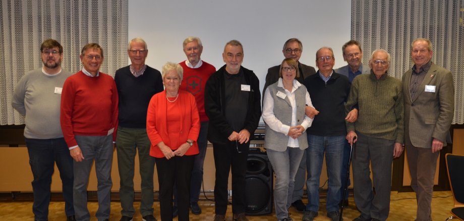 Die vorführenden Mitglieder des Foto- und Filmclubs im Rathaus.