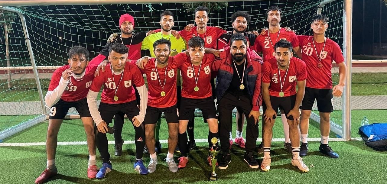 Das Fußball-Team der Geflüchteten.