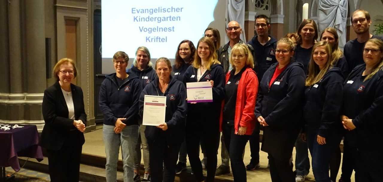 Verleihung des Siegels in der Wiesbadener Marktkirche.