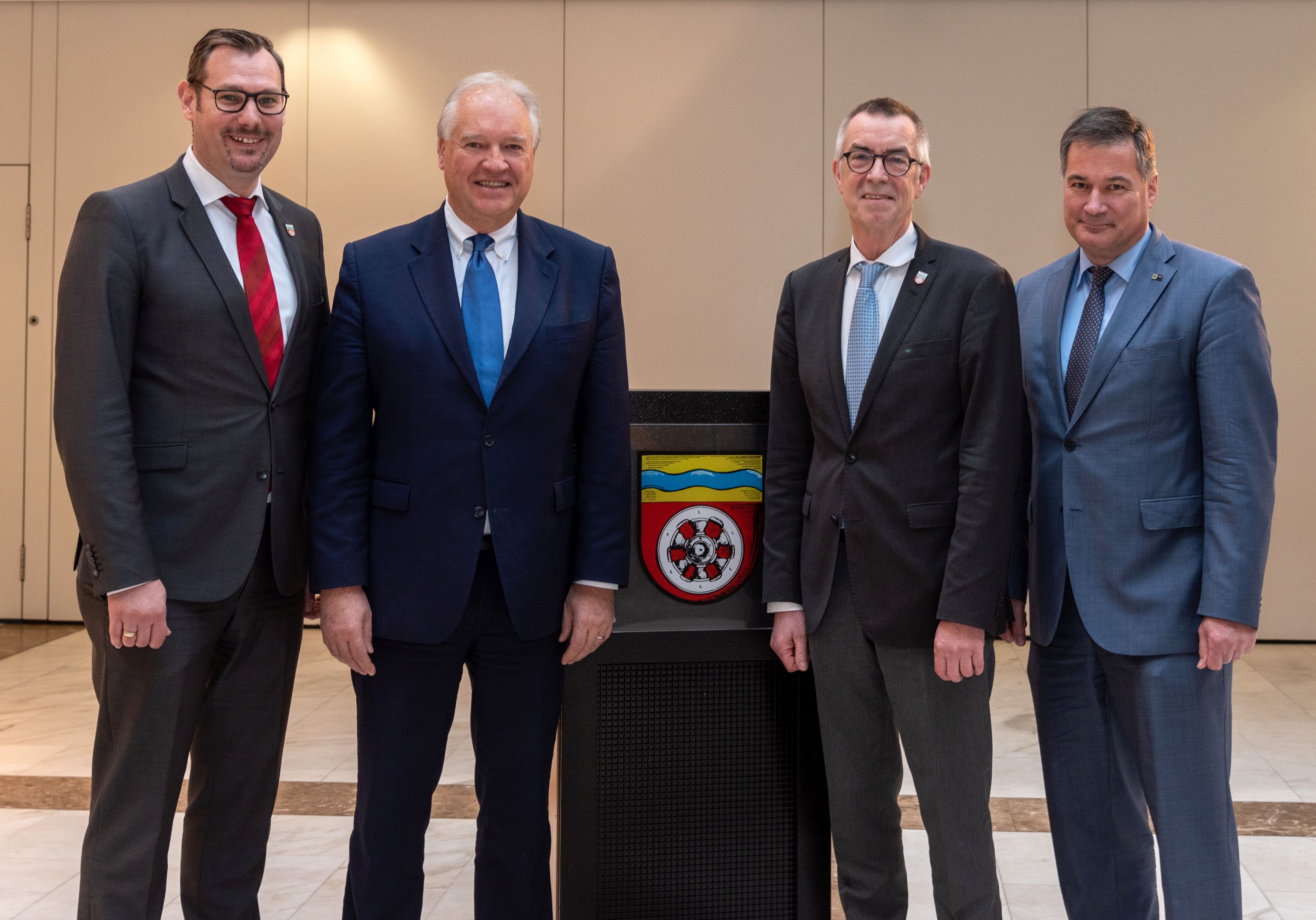 Bürgermeister Seitz, IHK-Präsident Caspar, Erster Beigeordneter Jirasek und IHK-Vize Müller.