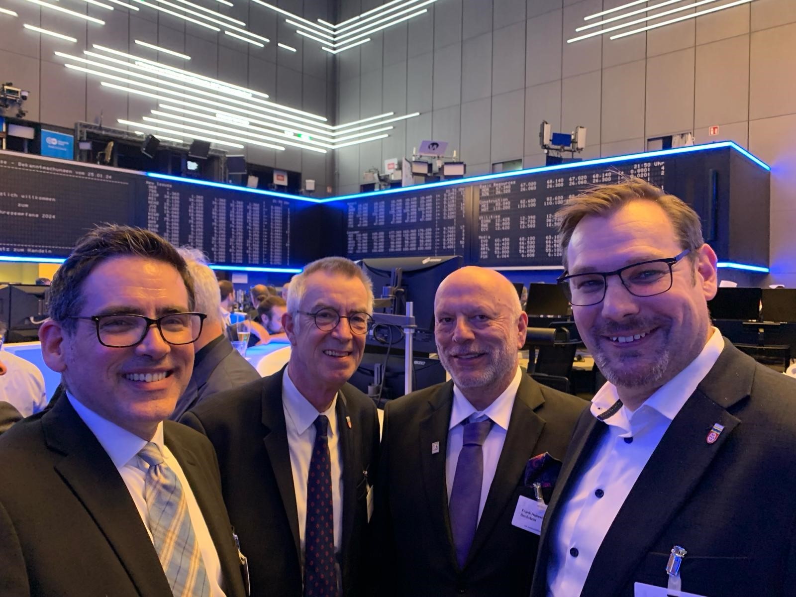 Seitrz, Jirasek, Milkowitsch und Bechstein in der Börse.