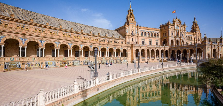 Die Placa Real in Sevilla.