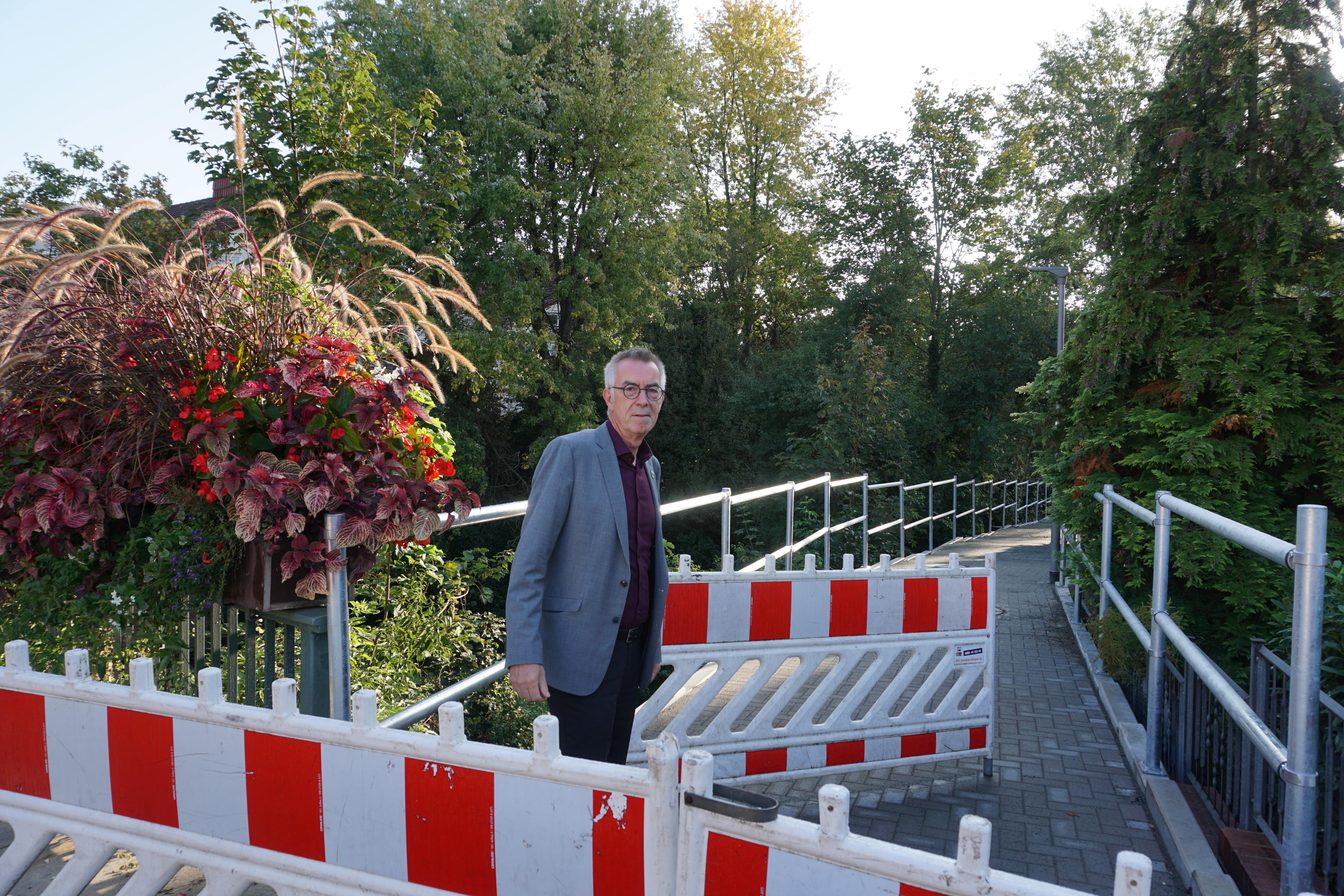 Jirasek auf der neuen Rampe, die noch abgesperrt ist.