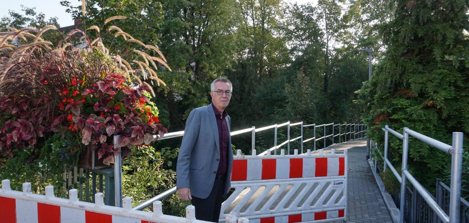 Jirasek auf der neuen Rampe, die noch abgesperrt ist.