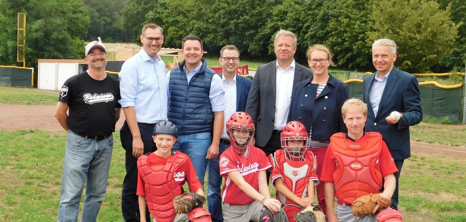 Baseballteam mit Prominenz.