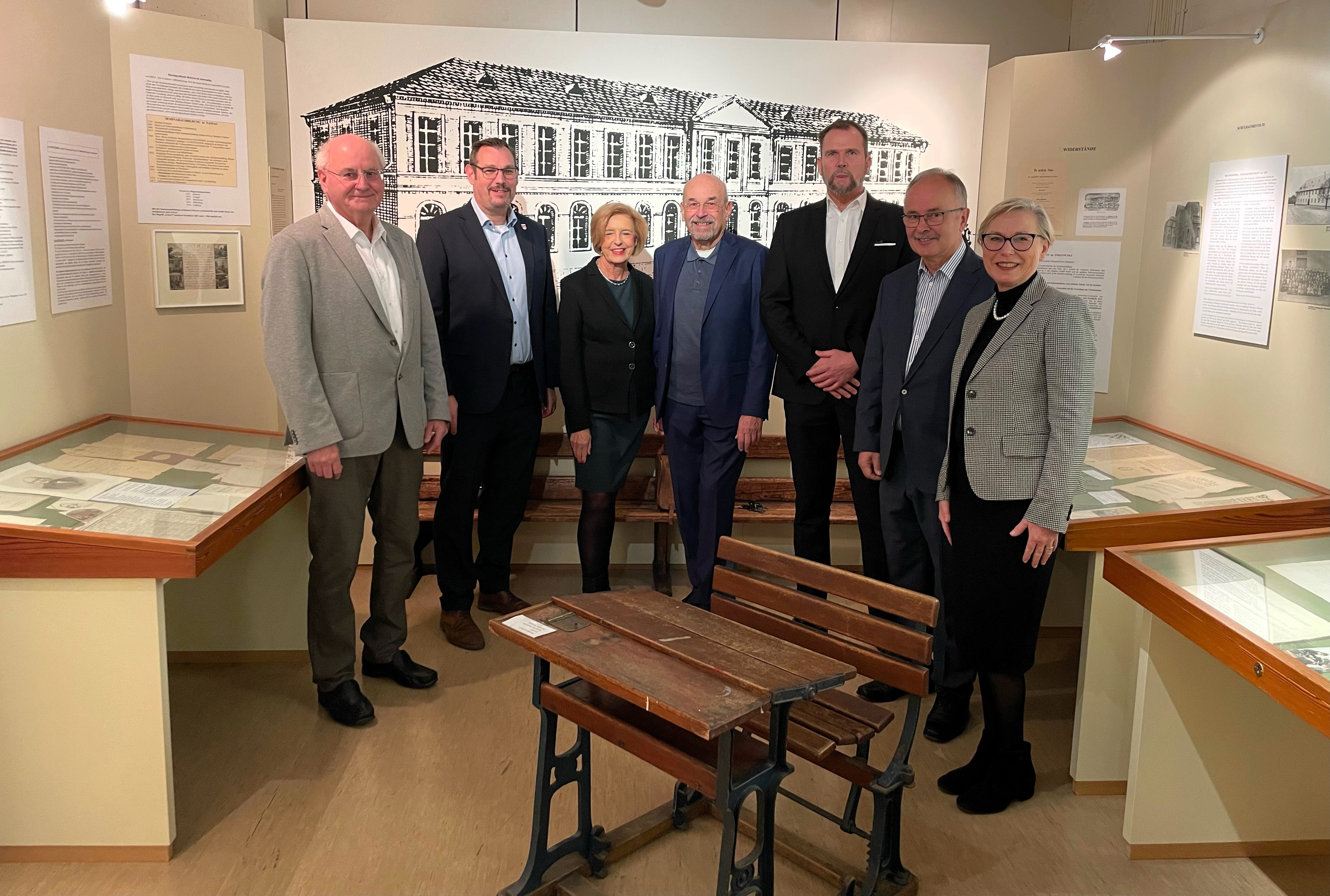 Janecke mit Ehrengästen.