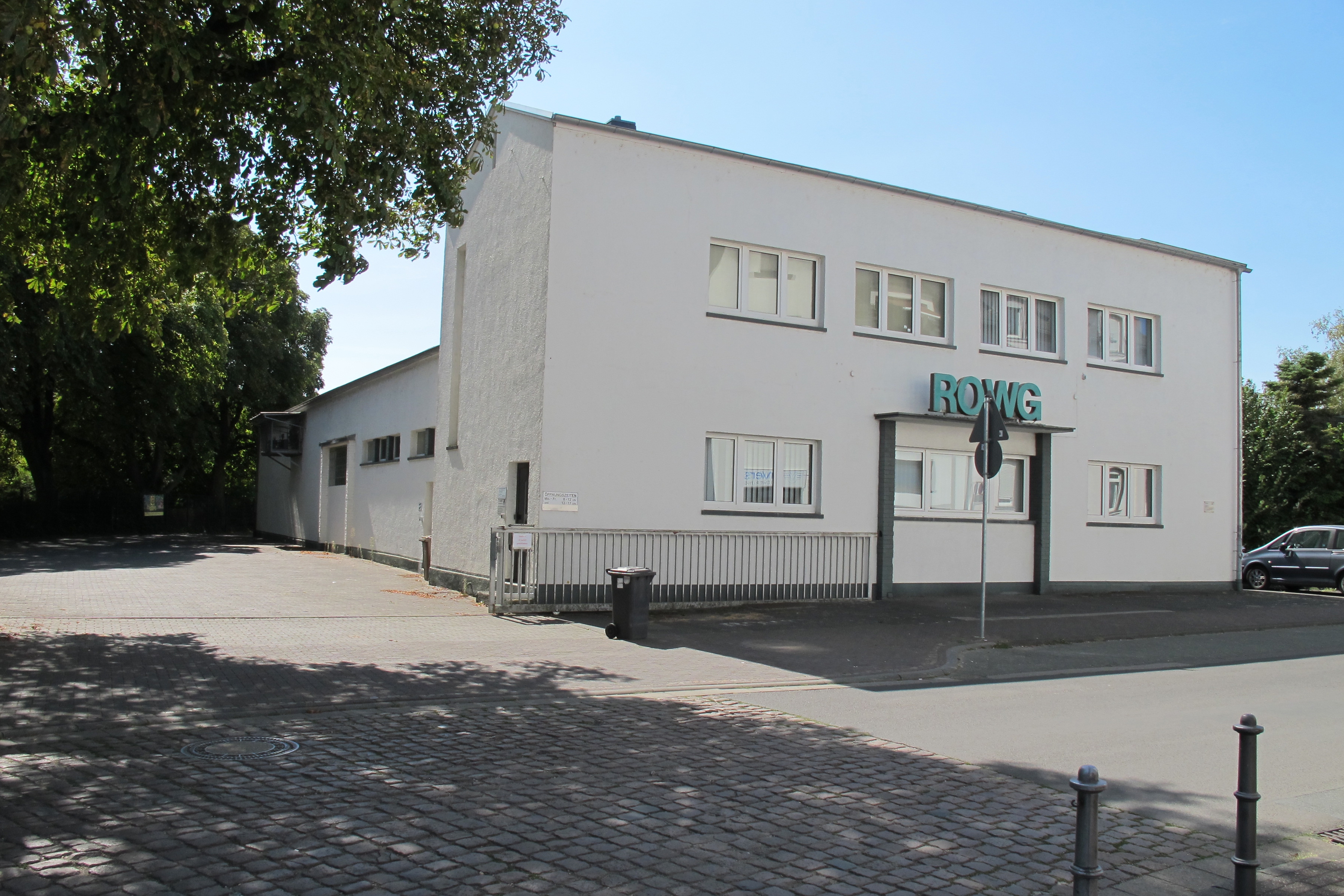 Das ROWG-Gebäude am Bahnhof.