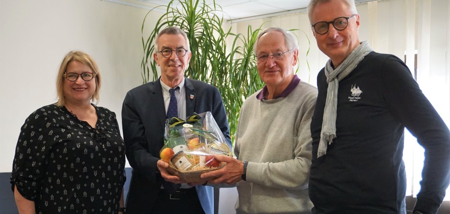 Das Schiedsamt mit Jirasek.