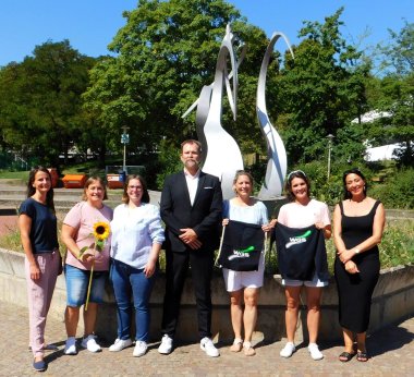 Schulleiter mit Förderverein und Elternvertretung.
