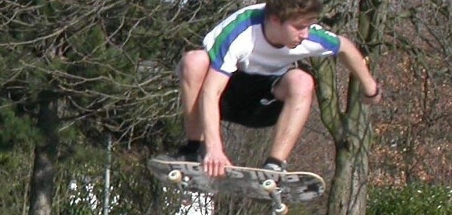 Ein fliegender Skater.