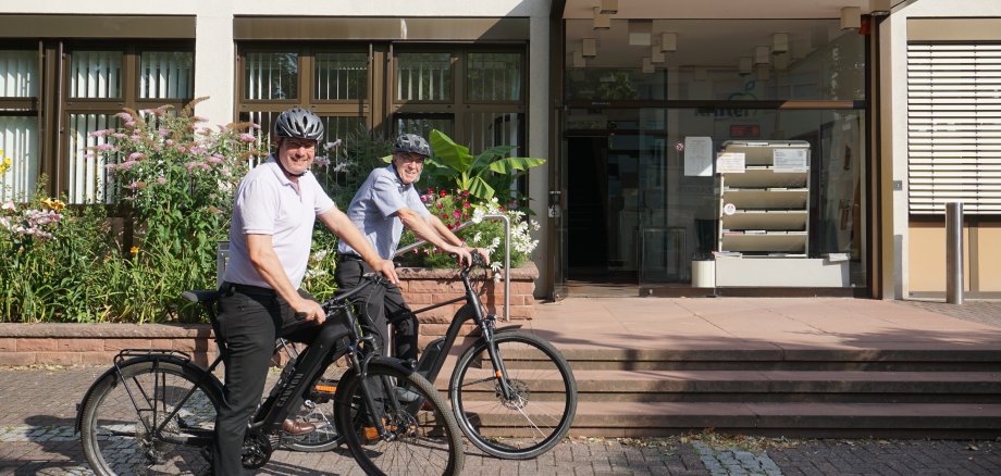 Seitz und Jirasek auf dem Rad.