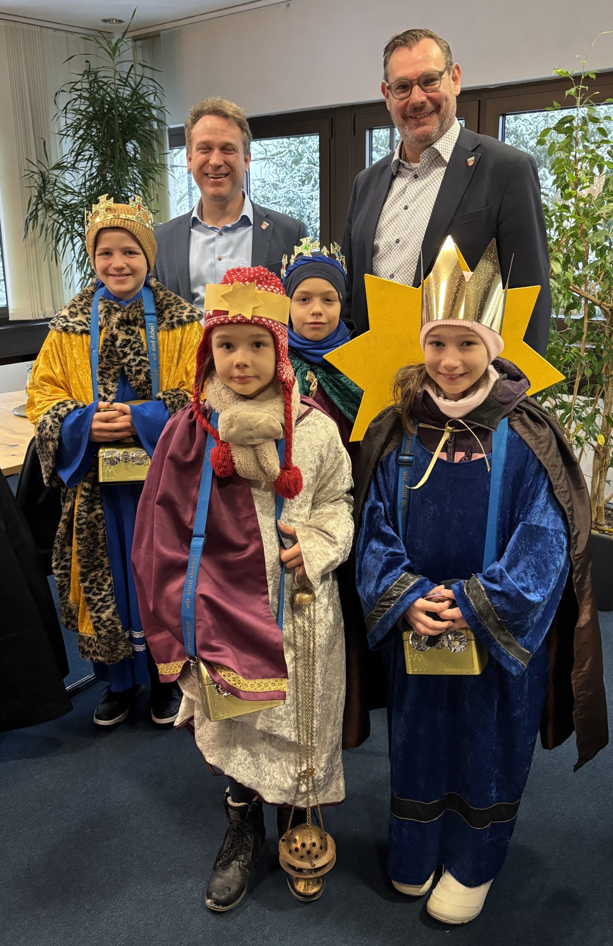 Die Sternsinger mit Seitz und Mohr.