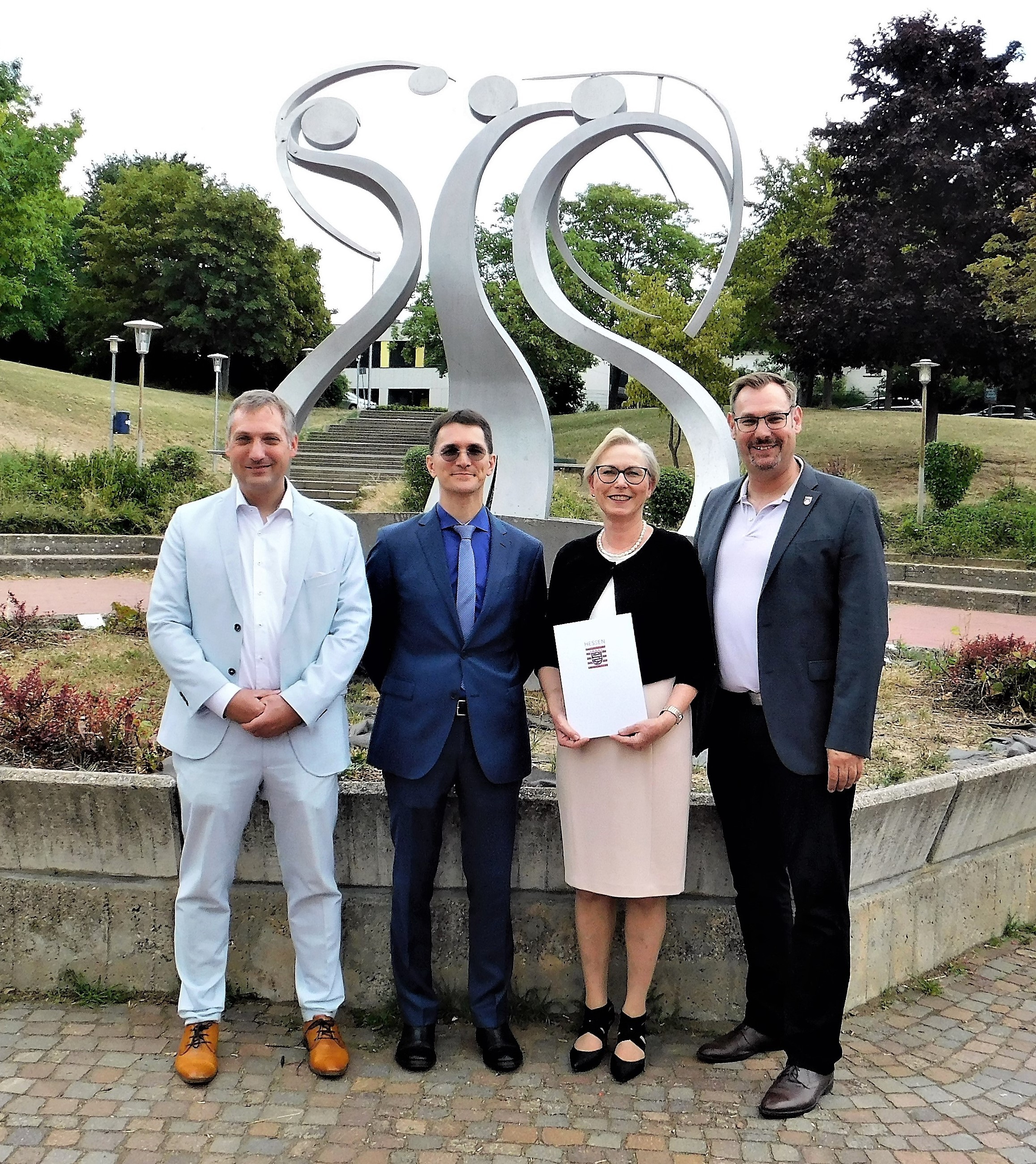 Wetterau-Bei mit Gratulanten.