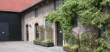 Alte Hofreite Remisen_2004.jpg