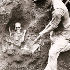 Skelettfund bei Ausgrabungen