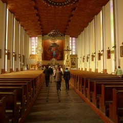 Innenansicht einer Kirche in Pilawa Gorna